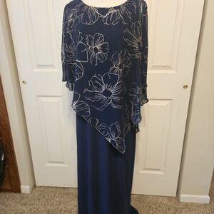 Chic and Comfy Navy Floral Maxi Dress